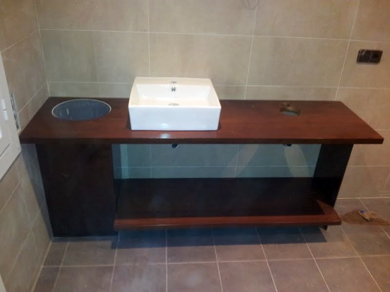 Encimera maciza en IPE para baño y lavabo