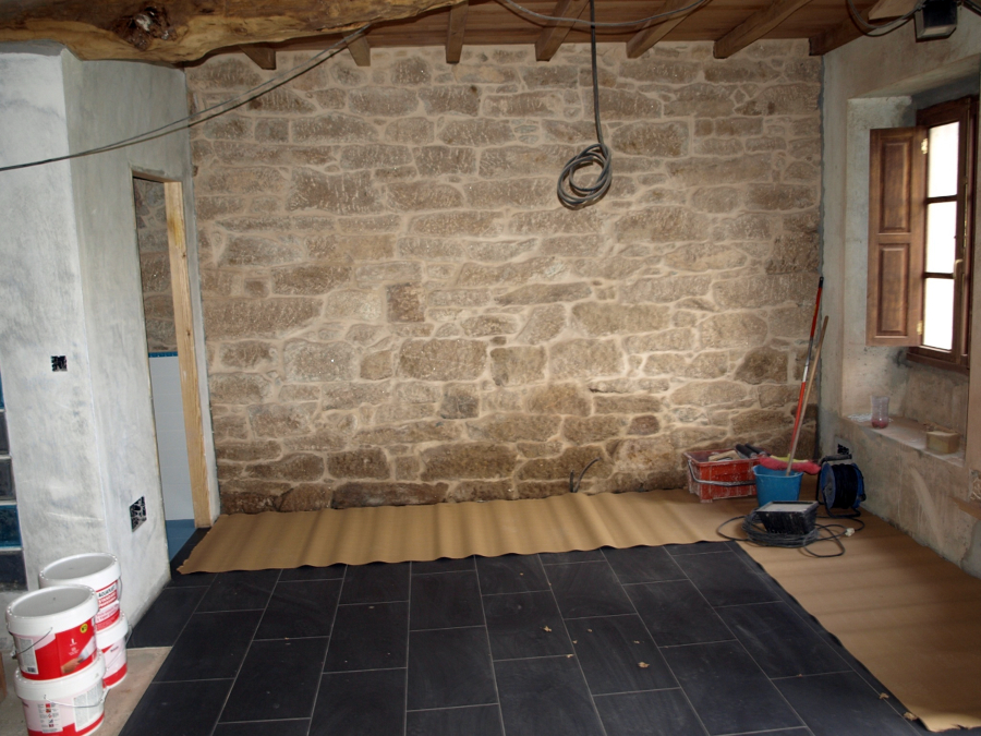 Encintado pared piedra