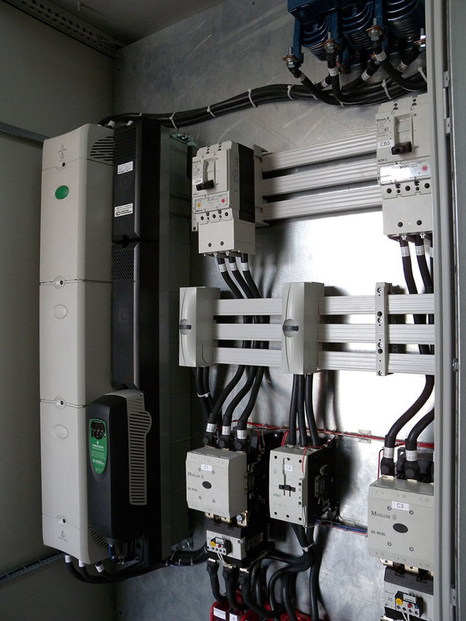 04 Cuadro control motores  con velocidad variable