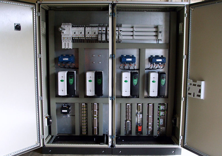 04 Cuadro de control de velocidad para motores