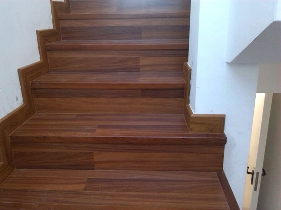escalera de parquet