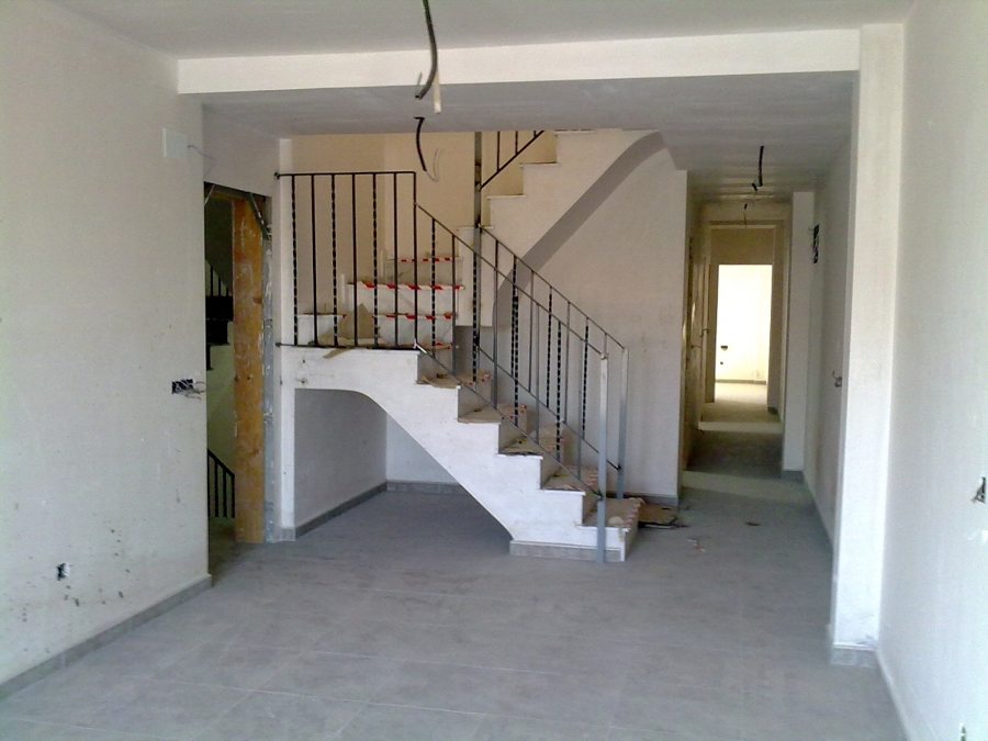 Escalera interior exclusiva de vivienda en l'Alcudia de Crespinsn