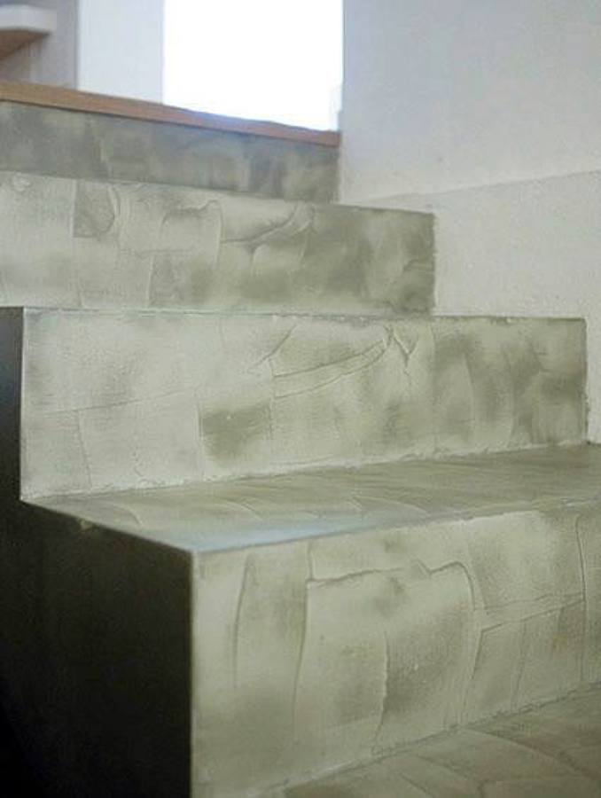 Escalera microcemento.