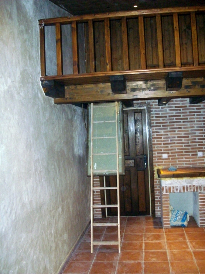 ESCALERA PLEGABLE DE 3 TRAMOS