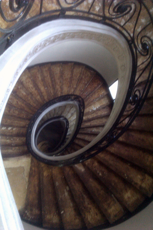 Escalera sin empezar