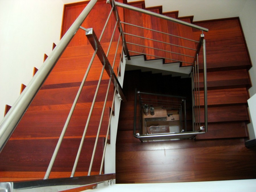 Escaleras y barandillas