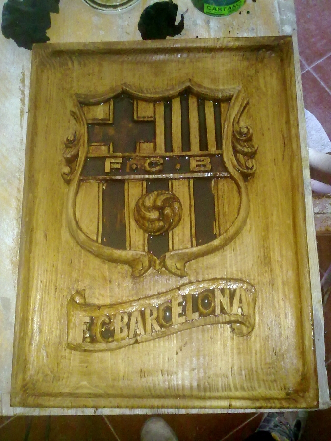 ESCUDO EN MADERA DEL BARCELONA