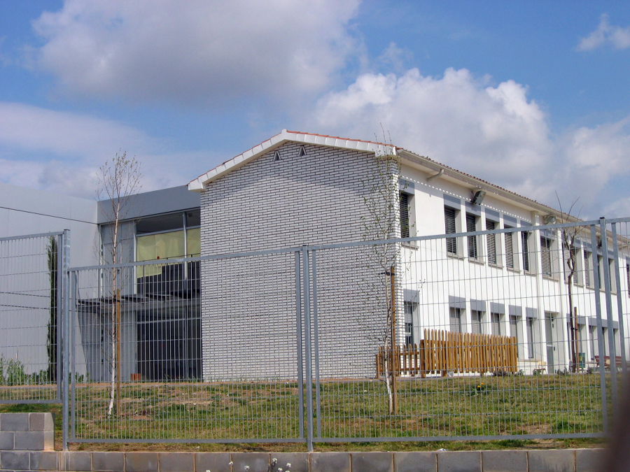 Escuela pública en Santa Perpetua de la Mogoda