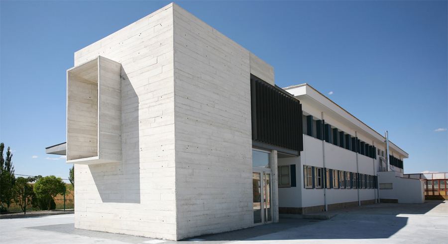 REFORMA INTEGRAL DE EDIFICIO PARA CENTRO DE SALUD