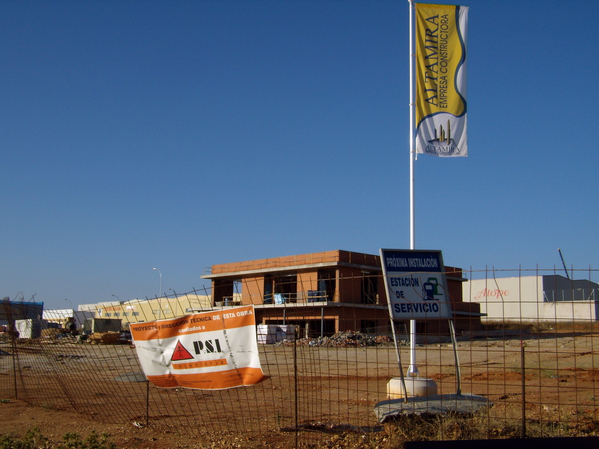 ESTACIÓN DE SERVICIO MONTALVO III