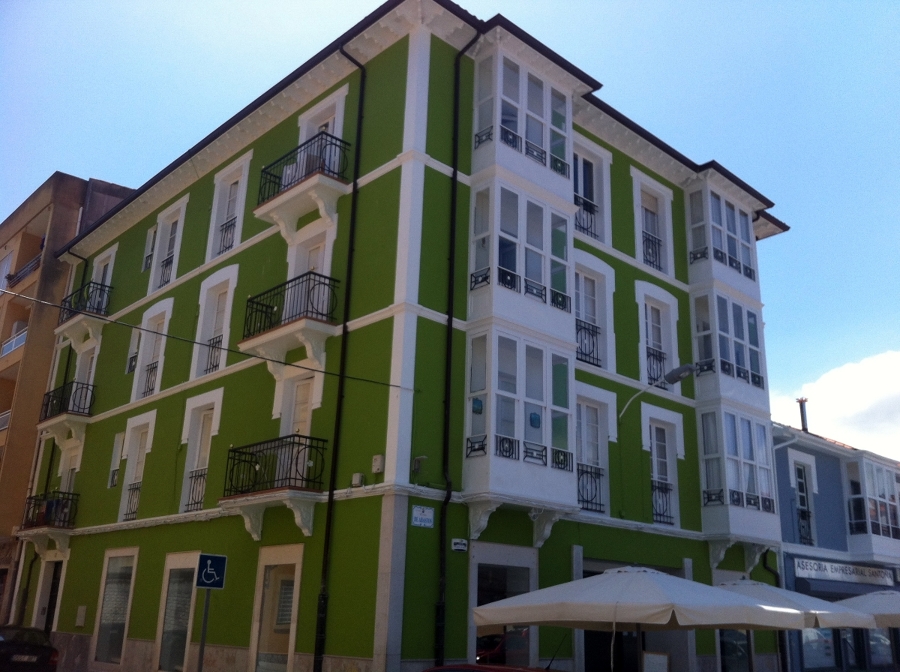 SANTOÑA- C/ RENTERIA REYES 14