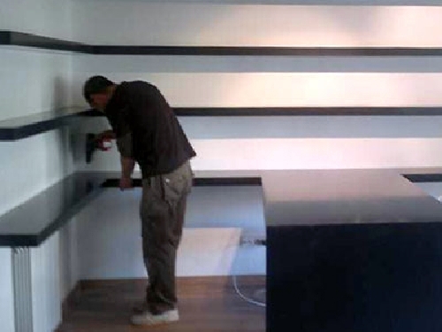 Estantería con mesa auxiliar