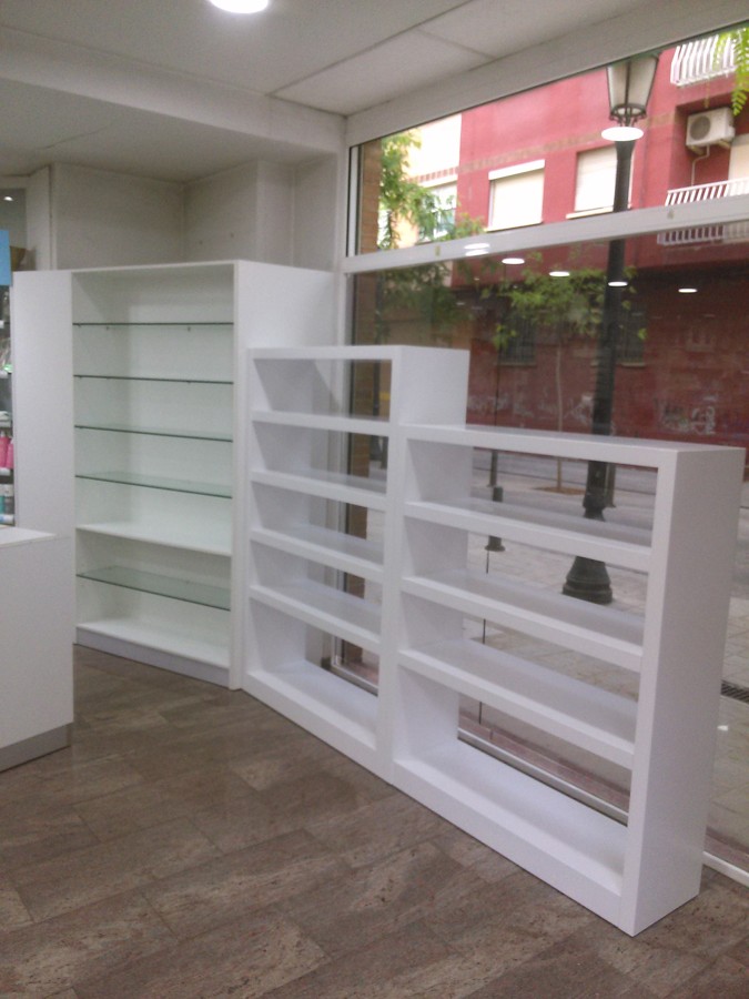 ESTANTERIA EXPOSITORA