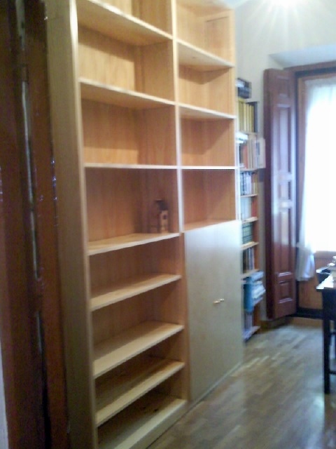 estanteria LUNDIA universidad politecnica