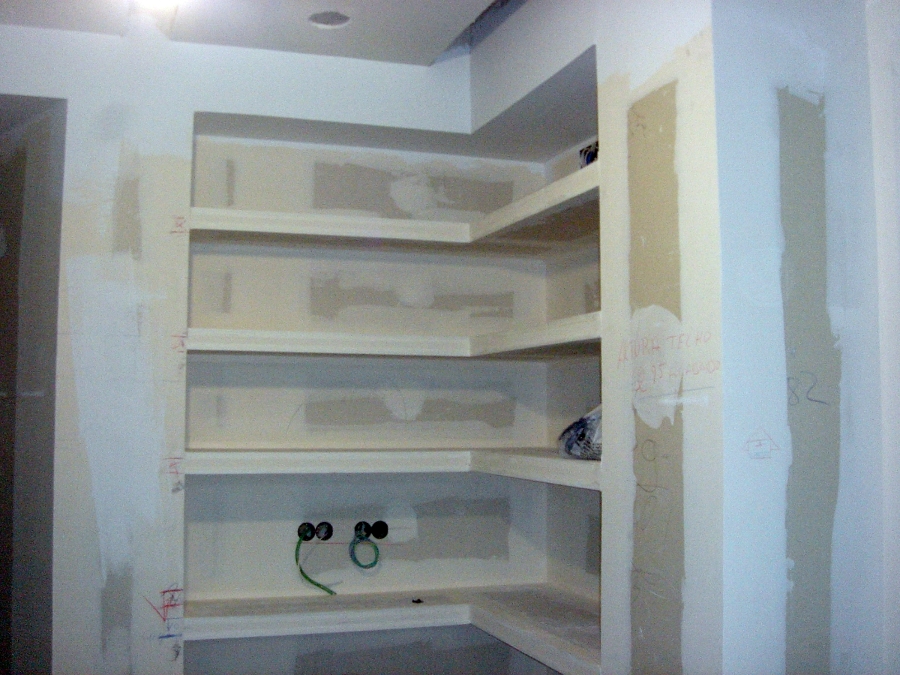 ESTANTERIAS DE CARTON YESO