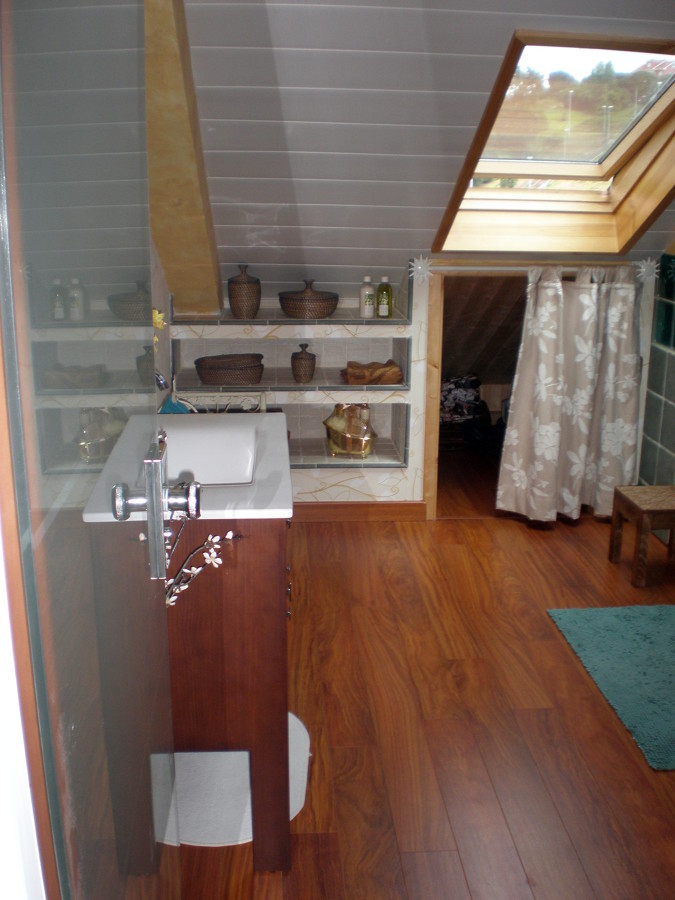 Estanterias de mármol.Baño de Diseño