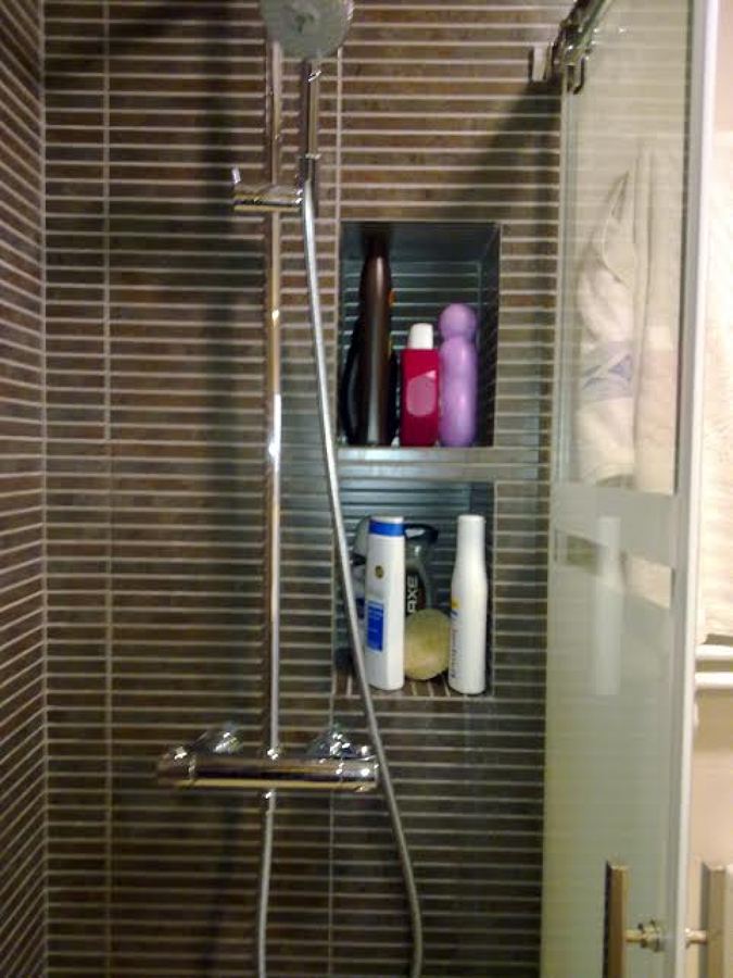 Estantes de obra interior ducha