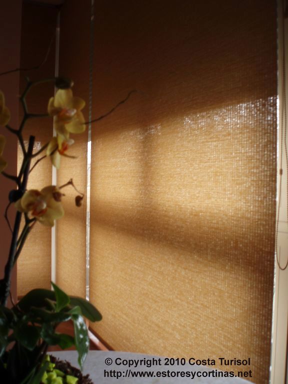 Estor enrollable de fibra vegetal