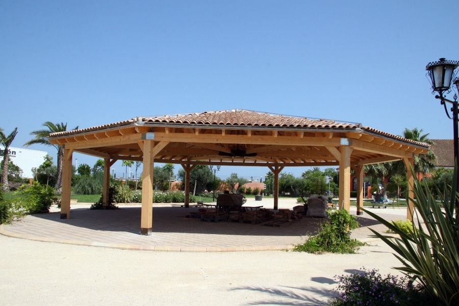 estructura octogonal con tejado (3)