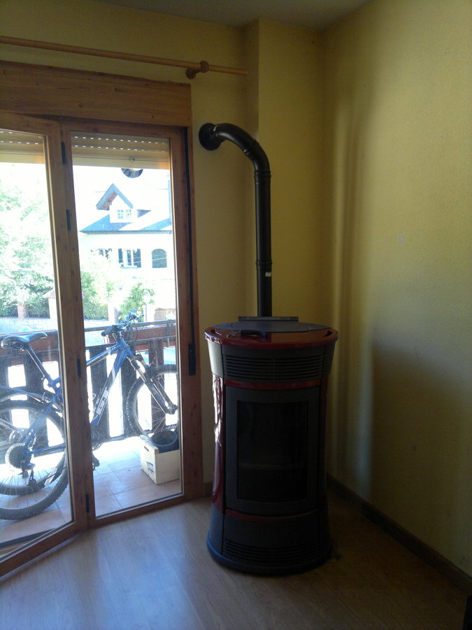 ESTUFA DE PELLET DE LA CASA EDILKAMIN