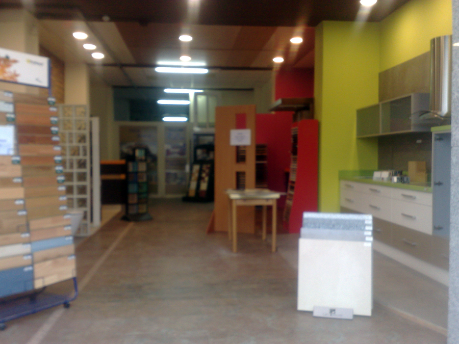 Exposicion y almacen