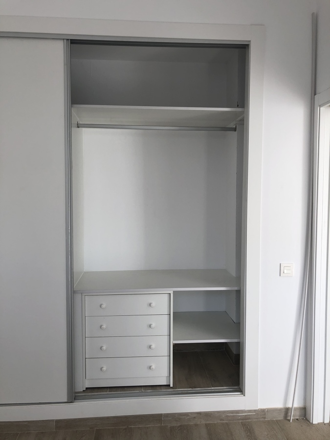 Armario por dentro