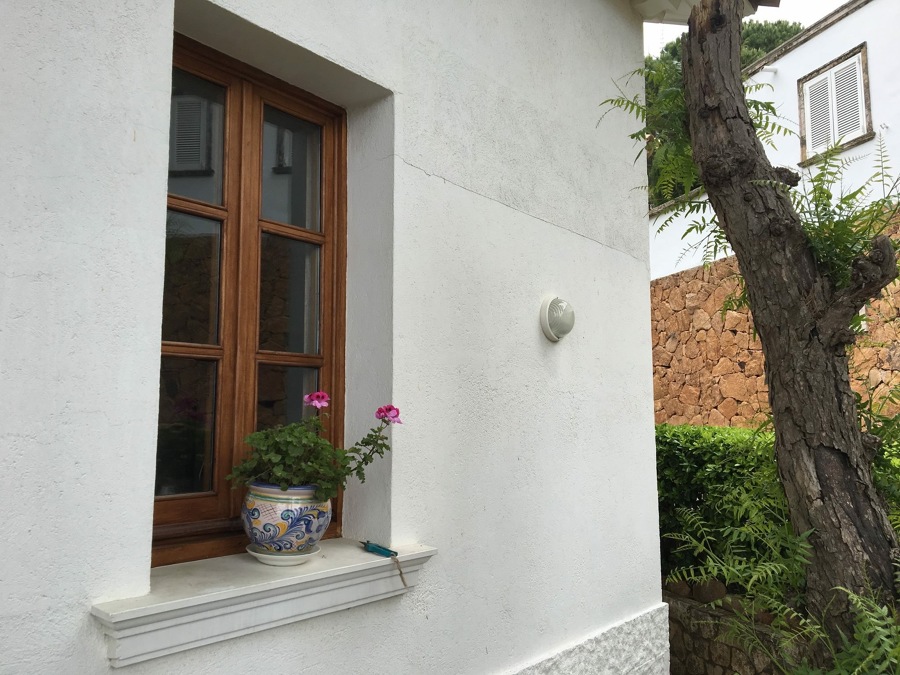 Reparacion grietas fachada La Gavina ANTES