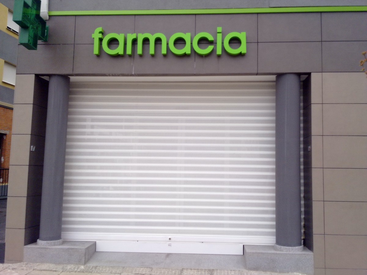 fabricacion de cierres para farmacias