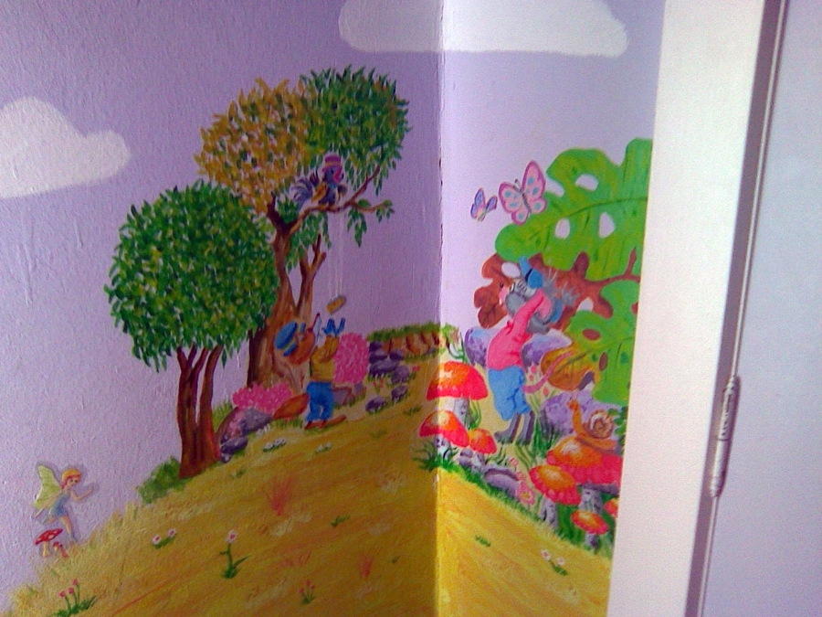 fabula pintada en habitación infantil