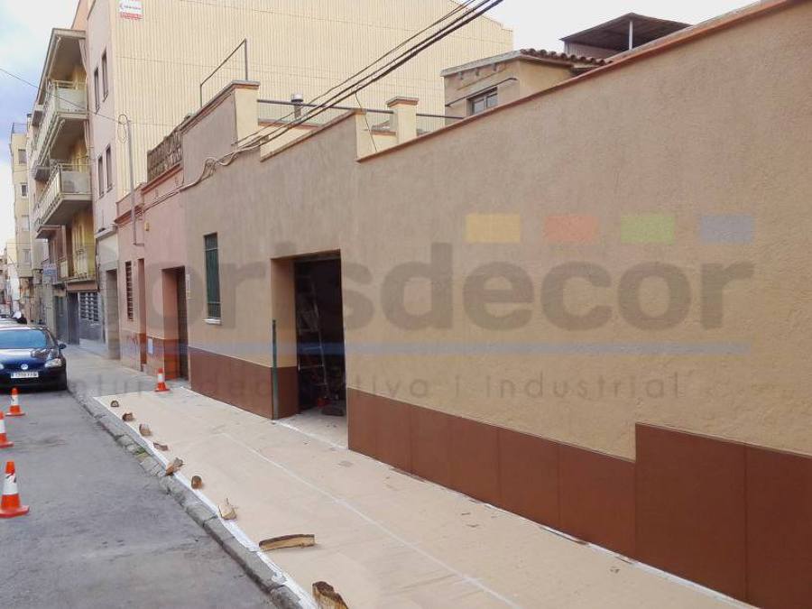 Fachada a dos colores