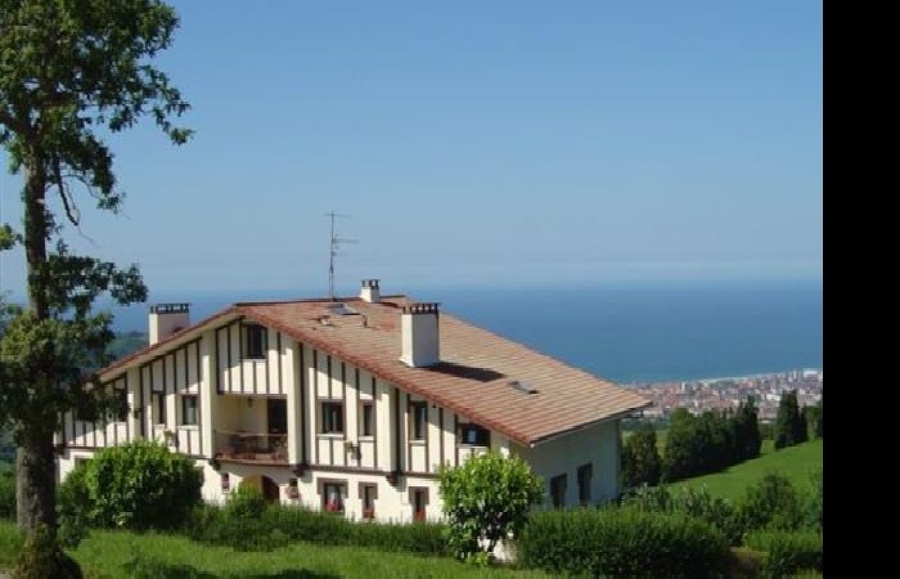 Fachada de agroturismo "caldera de Pellet"