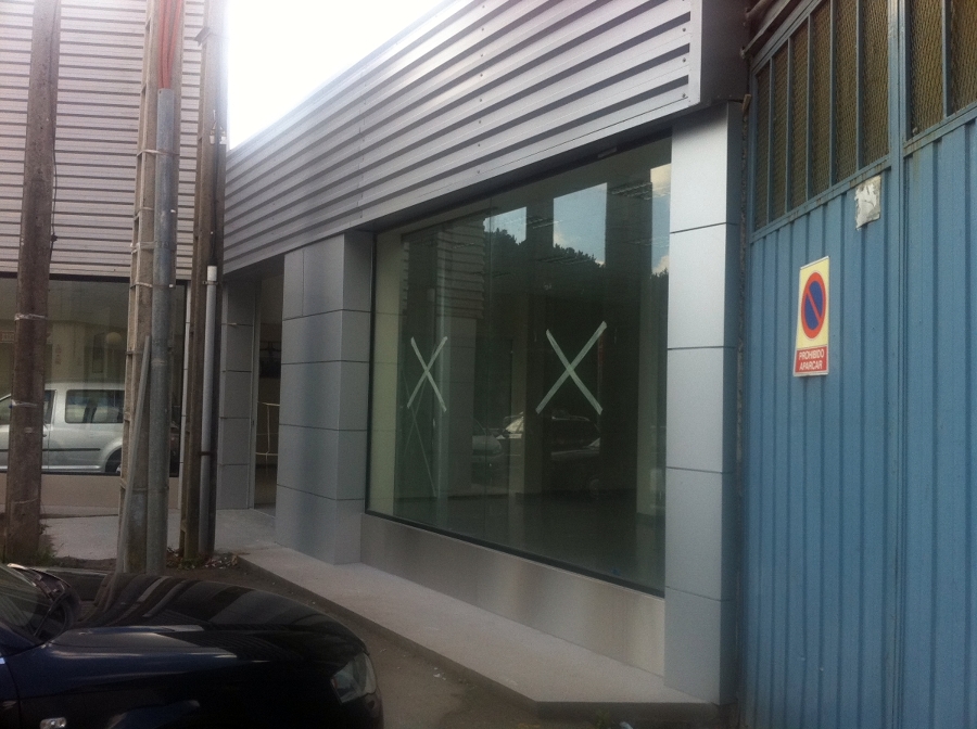 FACHADA ALUMINIO, CHAPA Y PANEL