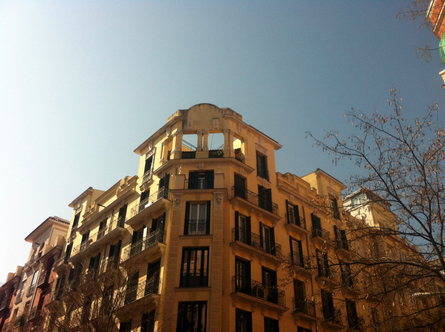 Fachada Calle Andres Mellado, 13 antes de la rehabilitacion.