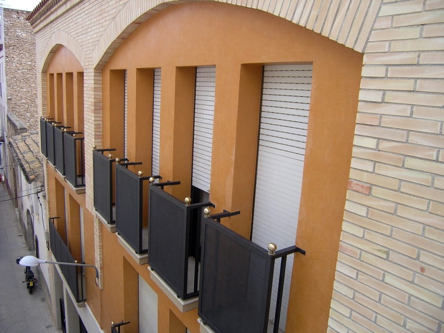 FACHADA CON MICROCEMENTO