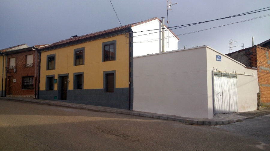 fachada de casa unifamiliar