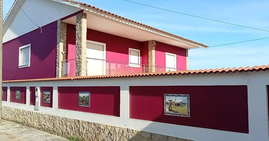 FACHADA Y MURO