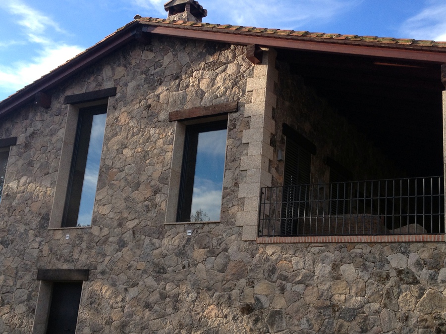 fachada de piedra 