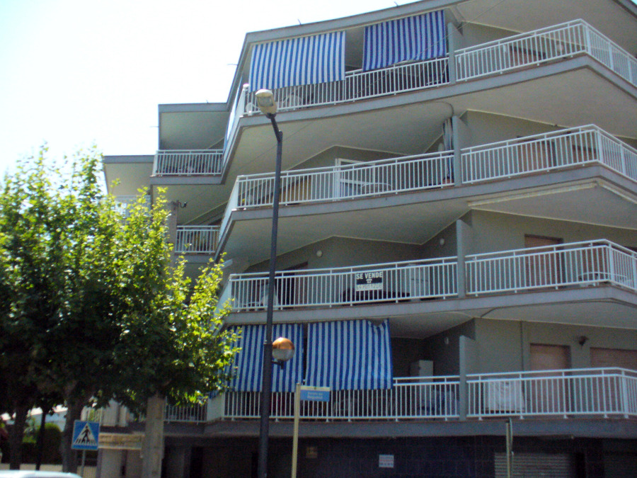 FACHADA EN CAMBRILS DESPUES 2