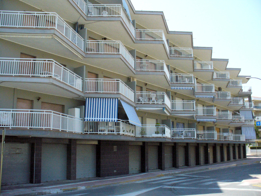 FACHADA EN CAMBRILS DESPUES 3