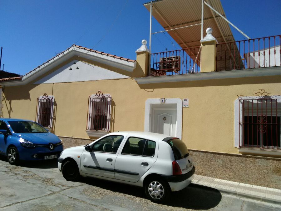 FACHADA LATERAL CHALET ESQUINA BADAJOZ