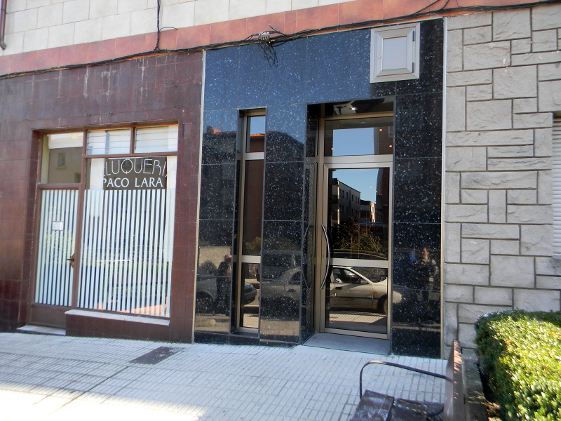 fachada portal granito, fijo ventana y puerta aluminio