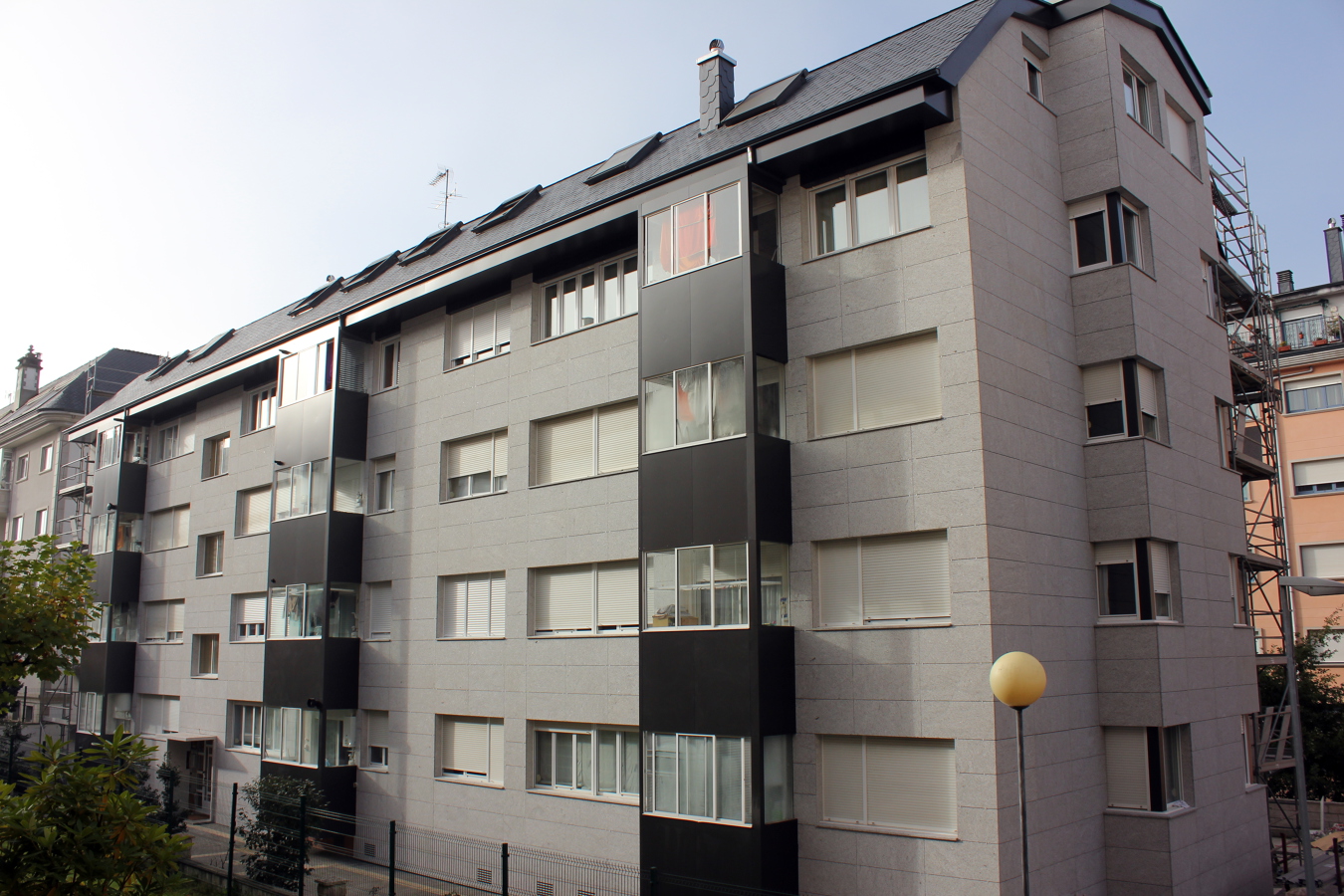 FACHADA VENTILADA GRANITO