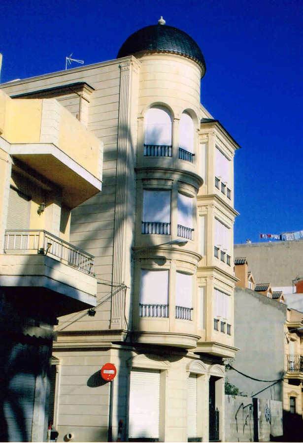 Callosa de Segura. Avda. Manolita Amo Nadal