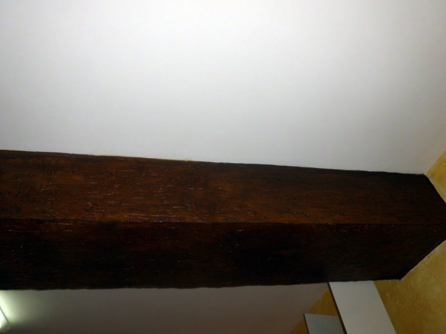 falsa viga de madera