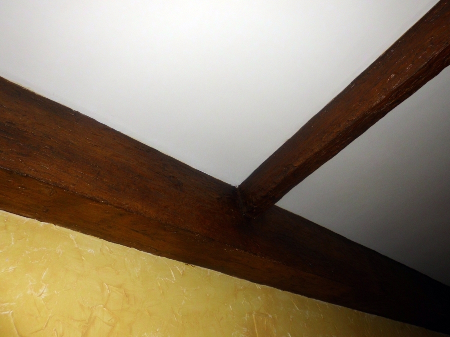 falsas vigas de madera