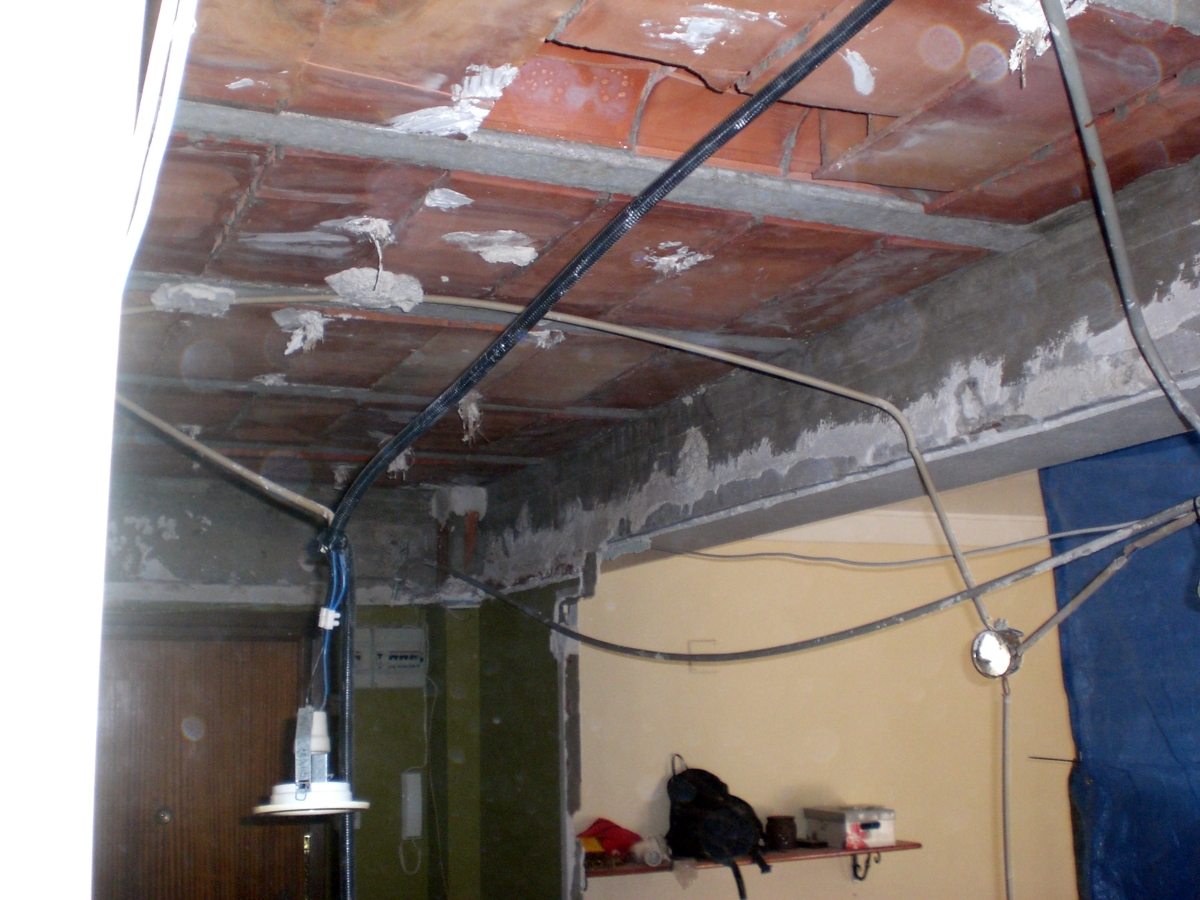 falso techo de escayola.