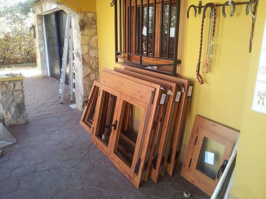 Ventanas de aluminio color imitacion madera