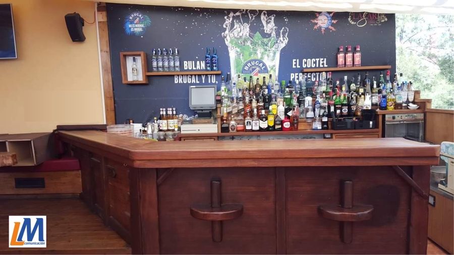 Diseño, fabricación e instalación de lona plástica