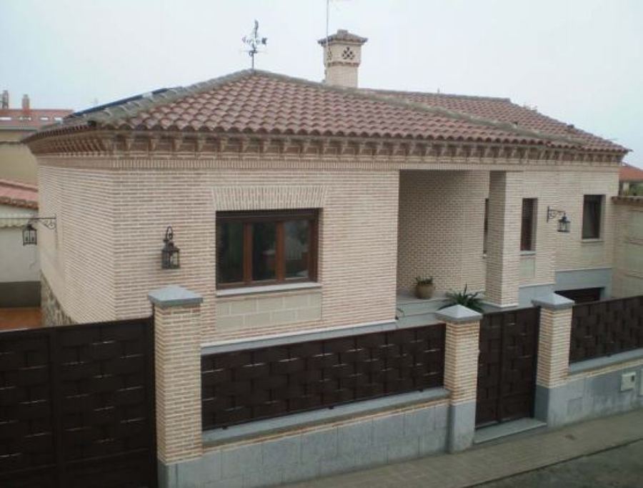 VIVIENDA UNIFAMILIAR EN BARGAS