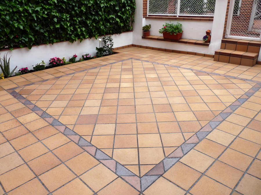 Solado de patio interior